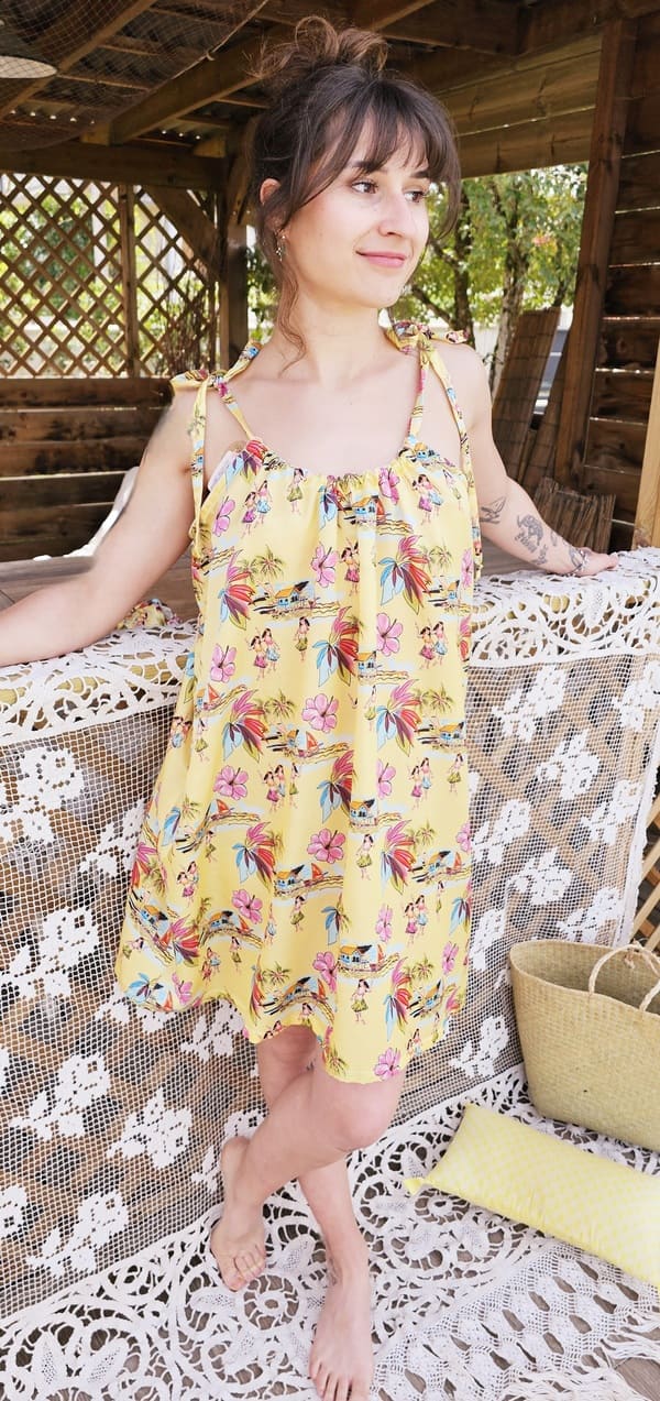 robe d'été jaune en soie