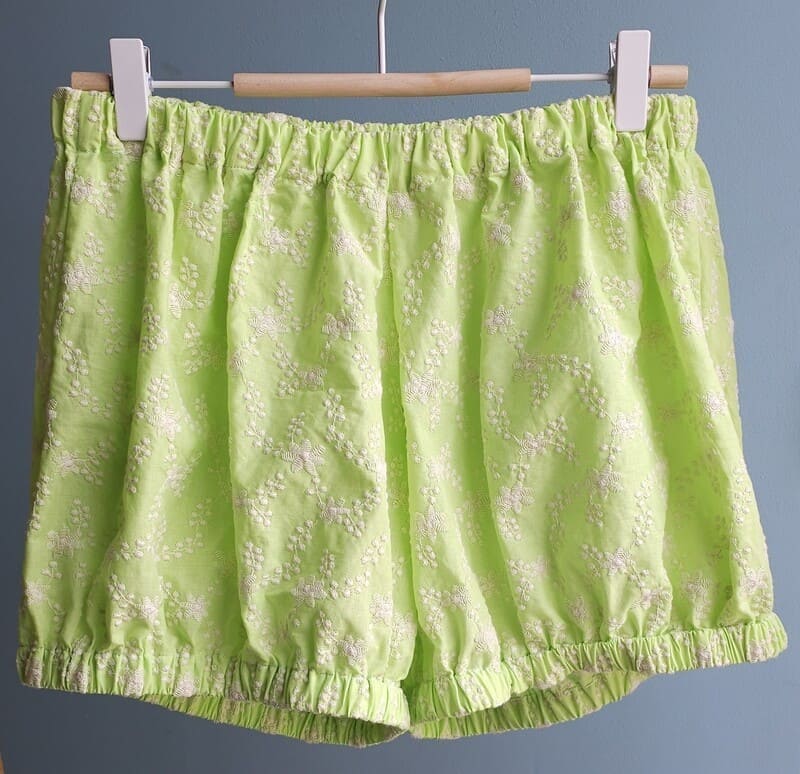 shorty femme en broderie