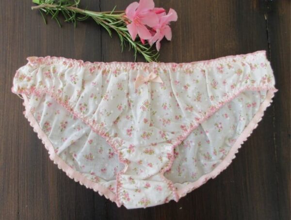 culotte femme en voile de coton et plumetis fleuri