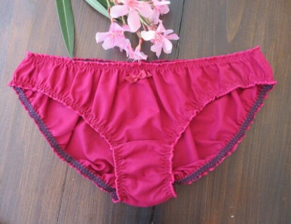 bloomer rouge