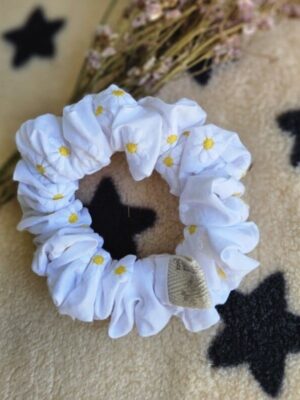 chouchou avec marguerites