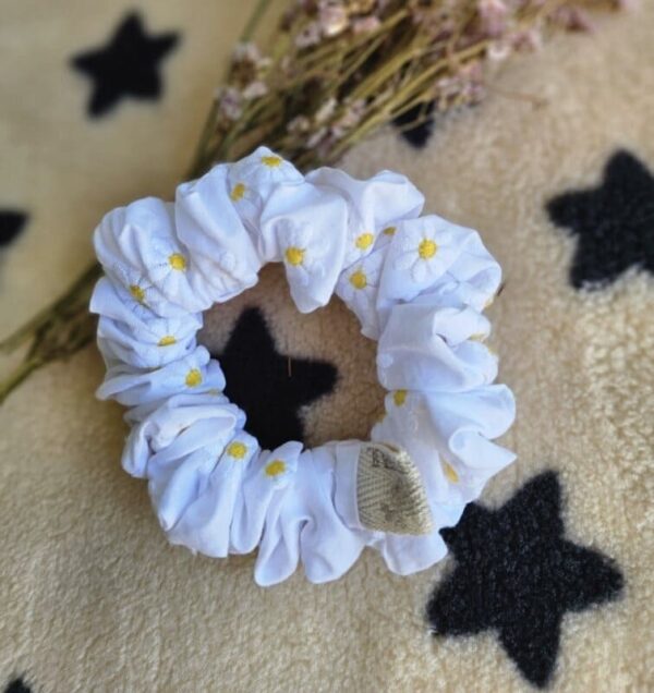 chouchou avec marguerites