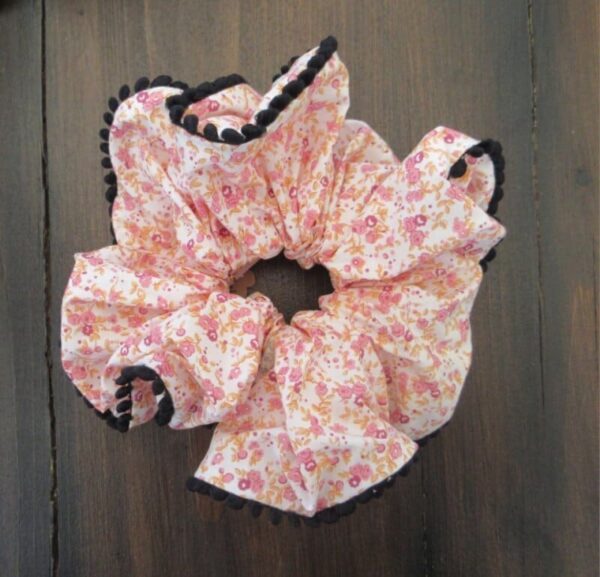 maxi CHOUCHOU à fleurs orange et noir