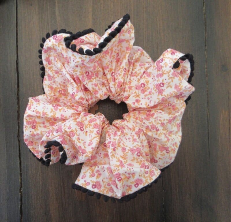 maxi CHOUCHOU à fleurs orange et noir