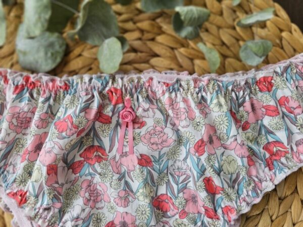 culotte brésilienne à fleurs