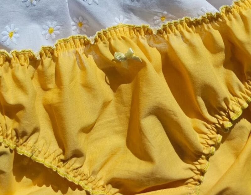 culotte femme à froufrous en coton jaune