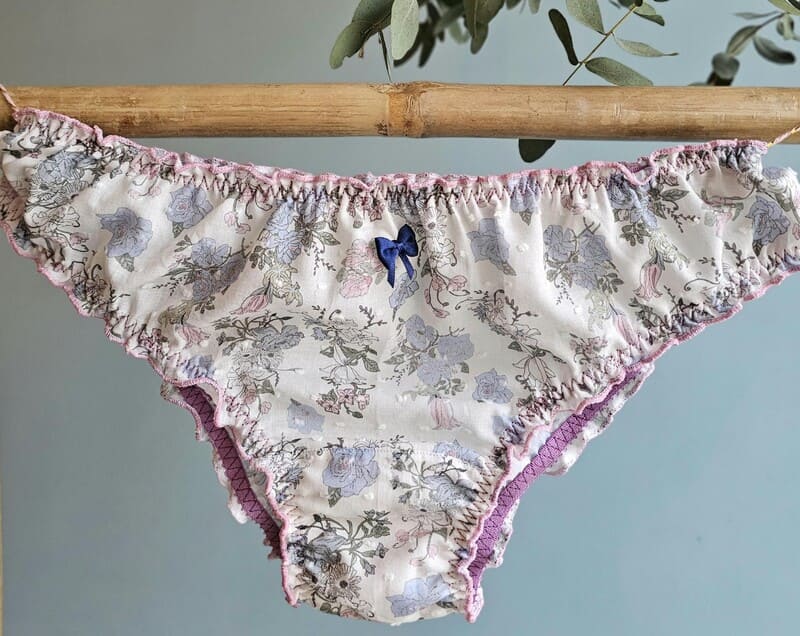 culotte femme brésilienne à fleurs