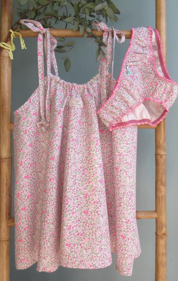 ensemble lingerie femme en coton fleuri