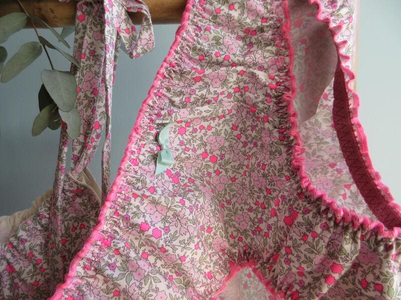 ensemble lingerie rose en coton fleuri rose