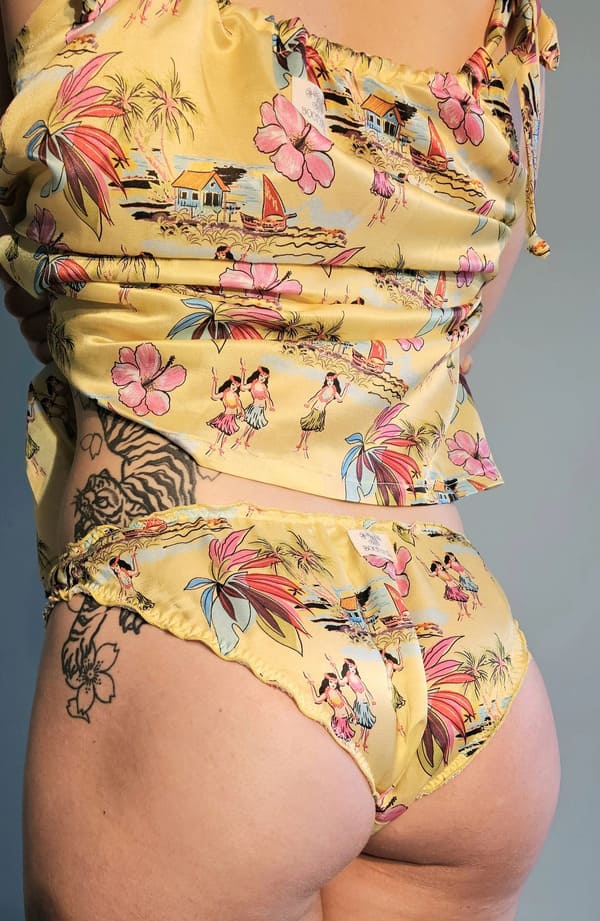 ensemble lingerie femme en coton et soie jaune