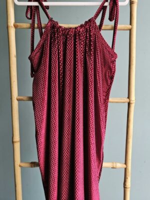 Robe en velours rouge