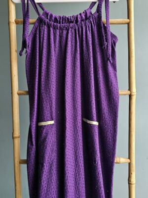 robe en broderie anglaise violette
